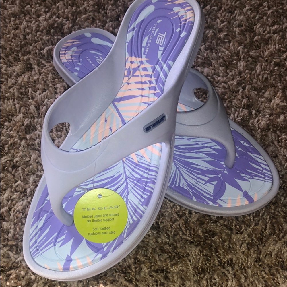Tek Gear periwinkle graphic flip flops